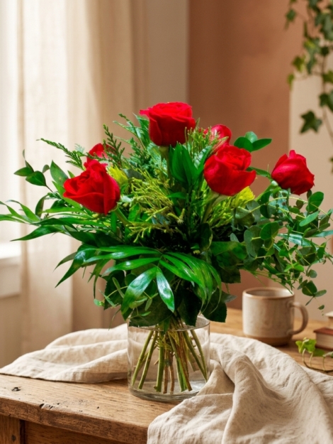 bouquet-6-rosas-rojas_floristeria_velez_malaga_flores_y_plantas_online_envio_a_la_axarquia_ramos_de_flores_a_domicilio_02