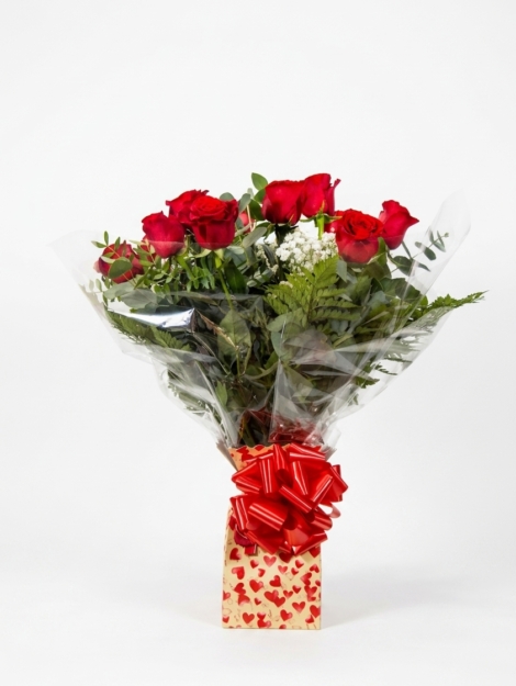 ramo-de-12-rosas-rojas-en-caja-pick-love_floristeria_velez_malaga_flores_y_plantas_online_envio_a_la_axarquia_ramos_de_flores_a_domicilio_03