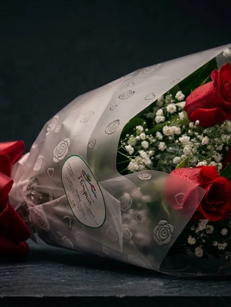 ramo-de-6-rosas-rojas-pick-love_floristeria_velez_malaga_flores_y_plantas_online_envio_a_la_axarquia_ramos_de_flores_a_domicilio_01