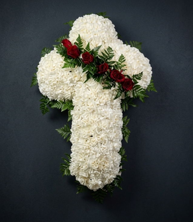 cruz-de-agua_flores_funerarias_coronas_condolencias_tanatorio_velez_malaga_nerja_torrox_parcemasa_axarquia_01